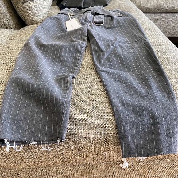 Pants - Picture 4 of 5